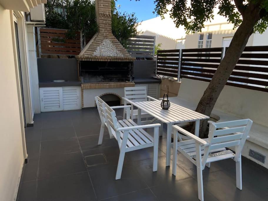 ארטמידה Cozy 2 Room Apartment With Garden Near Athens Air-Port מראה חיצוני תמונה